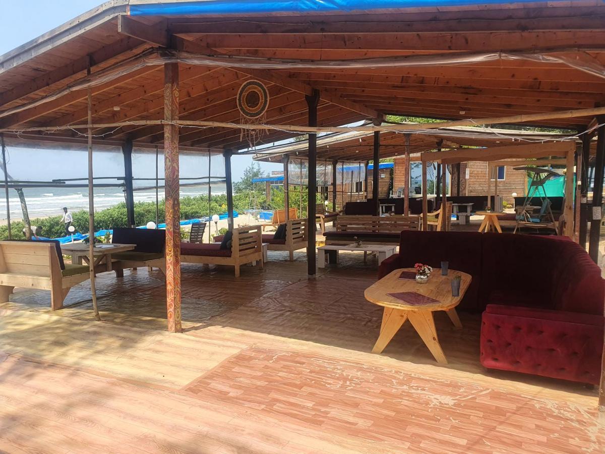 Love Temple Beach Resort Arambol Luaran gambar